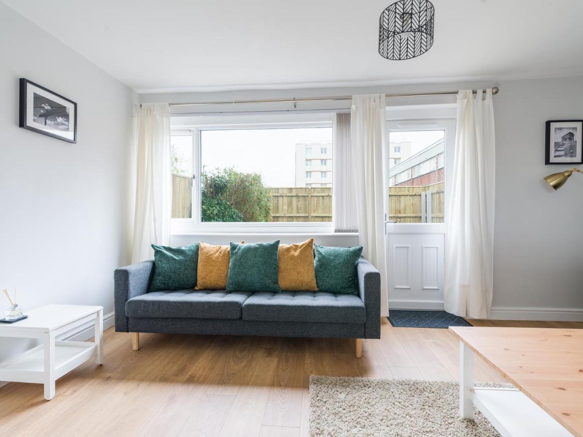 Villa Charming 3-Bed House In Newcastle-upon-Tyne Extérieur photo